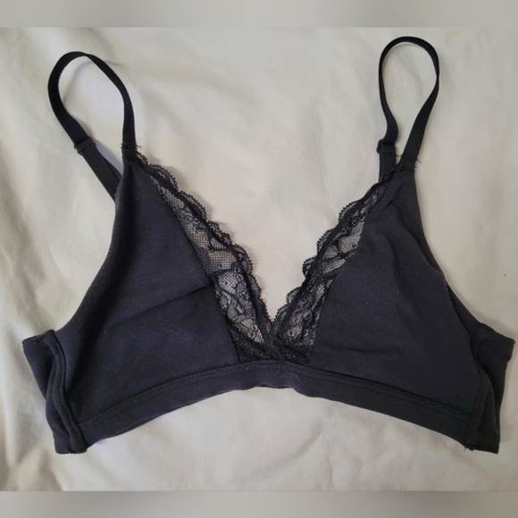 Bralette size small - Picture 3 of 3